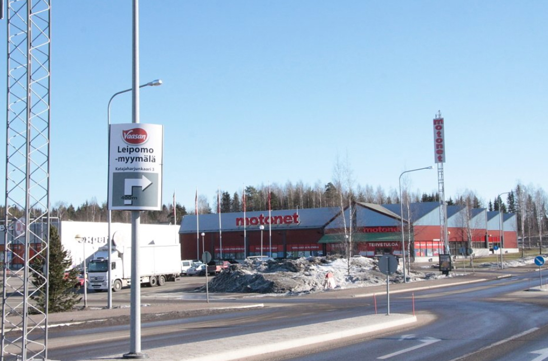 Lyhtypylväsmainonta Vantaa | Kauppakeskittymät | Classic mainostaulut 1
