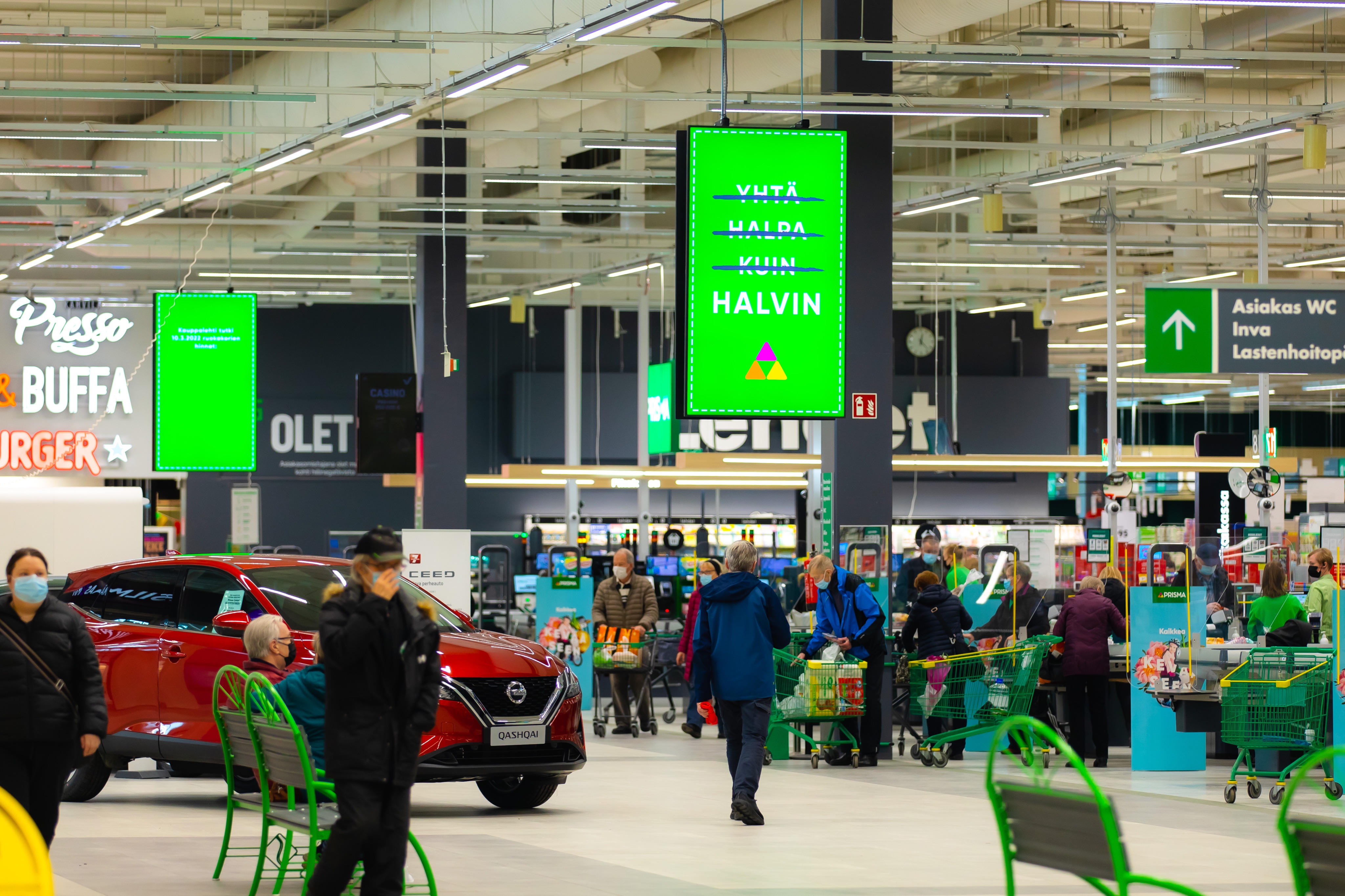 Shopper Digital Lappeenranta | 9 kpl Pystynäyttöjä & 6 kpl LED-Suurtauluja 3
