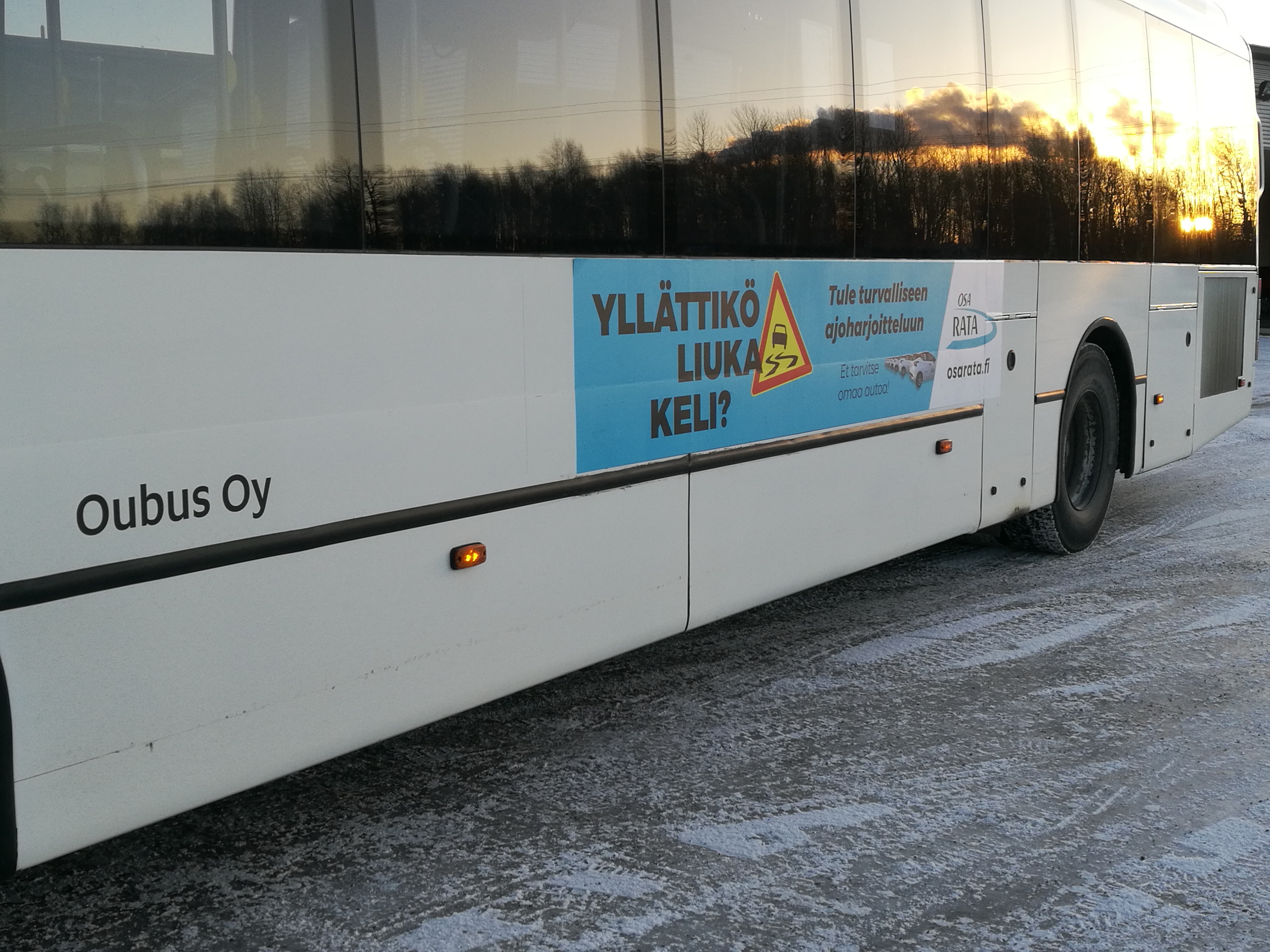 Bussimainonta | Kylkiteippaukset | Oulu-Kempele 4
